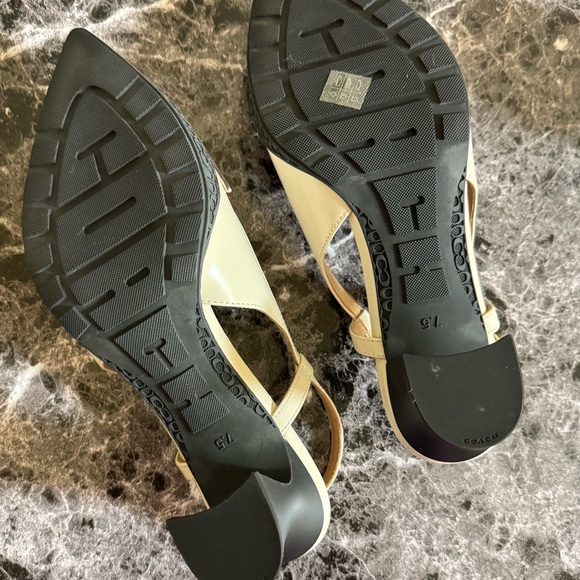 Coach Nikola Pointed Toe Hybrid Slingback Pump, Size 7.5 - Picture 5 of 6